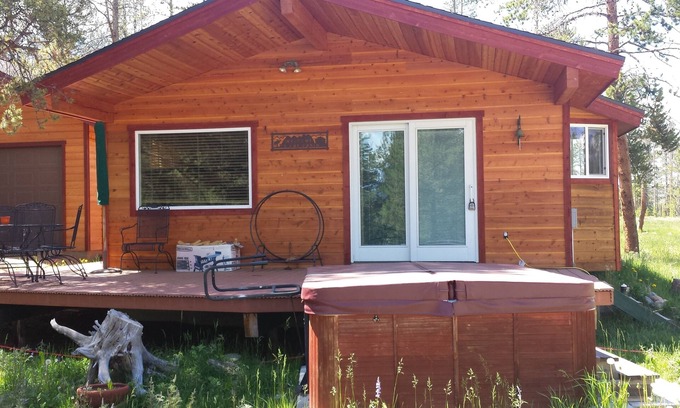 Tabernash Cabina | Cabina privada, jacuzzi, a 3 millas de Fraser, 2 habitaciones, W / D, garaje