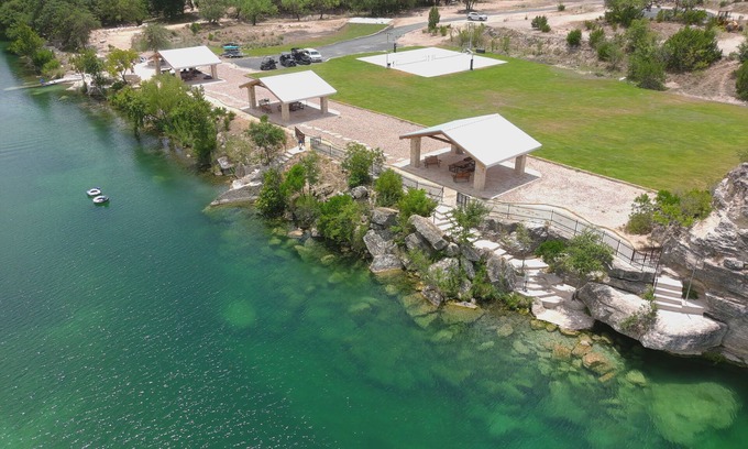 Camp Wood Cabina | The Riv: Cabaña 4 de 4 en el río Nueces, a 5 minutos al sur de Camp Wood