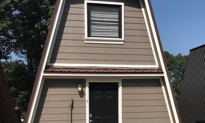 Columbus Cabina | Cabin 7- Overlooks Yarborough Landing and Millwood Lake