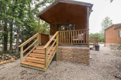 Neal Casa | Cabin 9 - Toronto Lake- Fishing, Swimming & More! cabin
