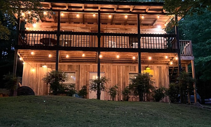 Cullman Cabina | Cabin A at Smith Lake Alabama Cabin’s