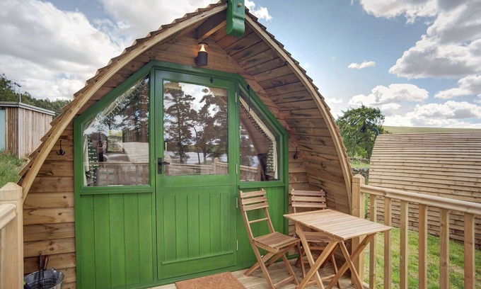 Langley-on-Tyne Chalet De Esquí | Cabaña junto al lago y Bristol Lodge