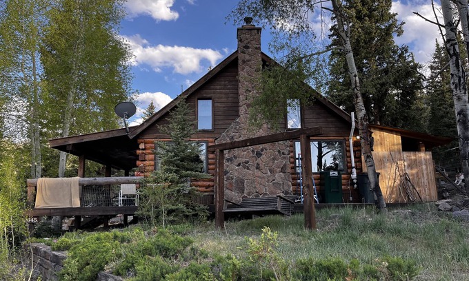 Lake City Cabina | Cabin close to river on 1 acre on the Silver Thread Loop