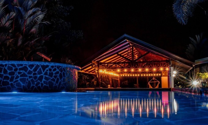 Palma Cabina | Cabin Featuring Jacuzzi and Pool in La Fortuna