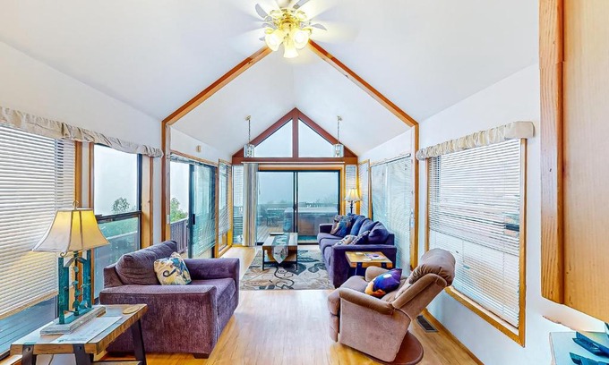 Brookings Casa | Cabin in the Clouds