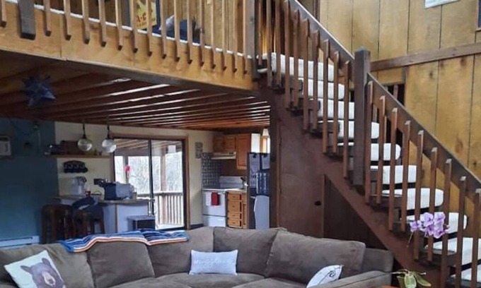 Bushkill Cabina | Cabin in the Mountains