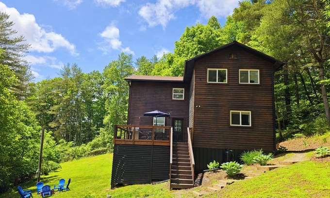 Campton Cabina | Cabin In The Stars - Hot Tub - Pet Friendly - Private - Minutes to RRG