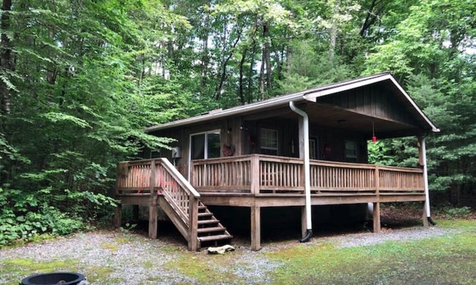 Brevard Cabina | Cabin in Willoughby Wood near Brevard NC