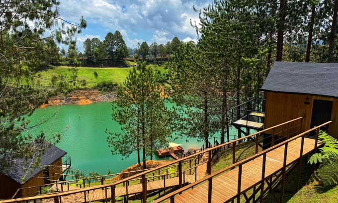 El Penol Otro | Cabin - Jacuzzi - Frente al lago - Bosque