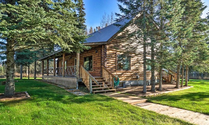 Kalifornsky Casa | Cabin on Kenai Peninsula Family and Group Friendly!