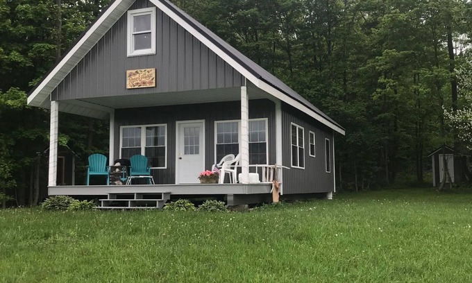 Randolph Cabina | Cabin on the Amish Trail