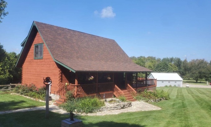 Liberty Cabaña | Cabin on the Bloom/Brookville Lake