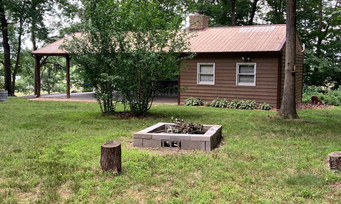 Linville Cabina | Cabin on the farm in Rockingham County