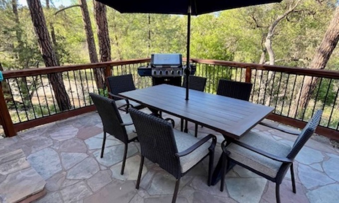 Mountain Club Cabina | Cabin Retreat in Prescott