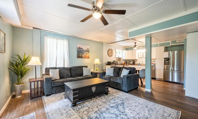 Woodstock Apartamento | Cabin Style With Patio Seating & Charcoal Grill