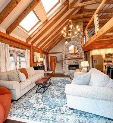 Burlington Casa | Cabin Sweet Cabin