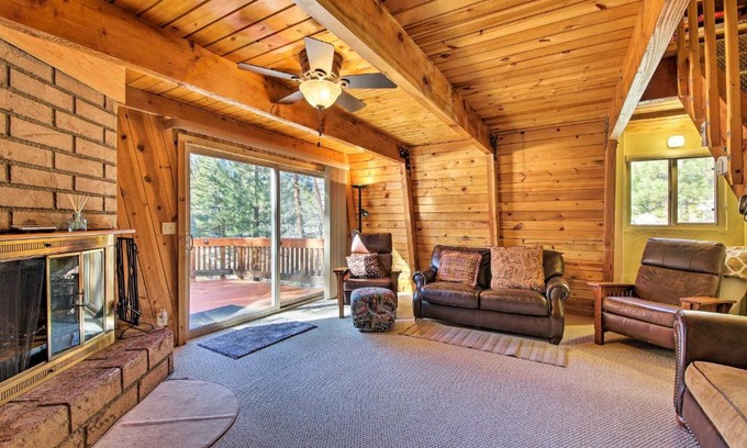 Fawnskin Casa | Cabin with Deck and Hot Tub Walk to Big Bear Lake!