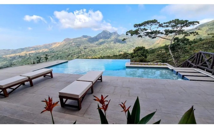 Sora Casa | Cabaña con espectacular Vista y Piscina Climatizada