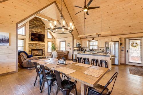 Blue Ridge Casa | Cabin with Hot Tub and Sauna 5 Mi to Dtwn Blue Ridge!