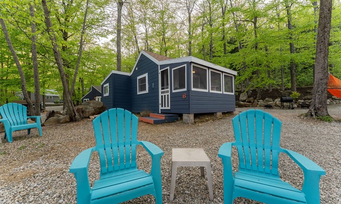 Alton Bay Cabina | Cabin with lake views & lake access Now featuring AC Wi-FI and TV sleeps 5
