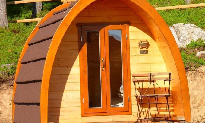 Usson-en-Forez Cabina | Les Cabanes: 2 personnes -Cabaña de madera-De Lujo-Vista al Lago-Baño compartido