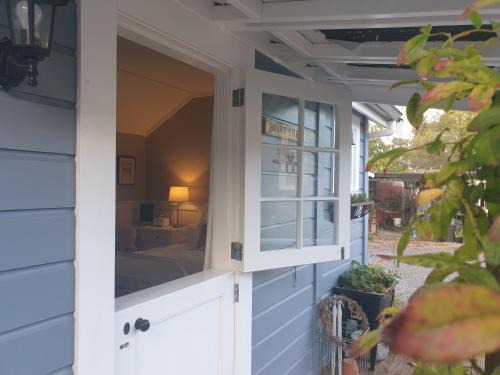 Motueka Casa | Cabins on Tudor bed & breakfast