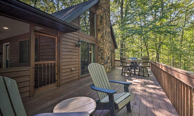 Great Cacapon Casa | Cacapon River Cabin with Private River Access!