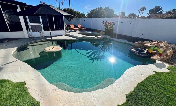 Cox Heights Casa | Cactus on Palm: 4BR w/Private Pool