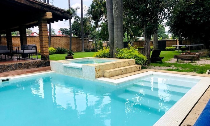 Ocotepec Cabaña | CactusHaus, Cuernavaca, Alberca climatizada exclusiva para ti.