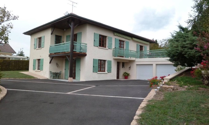Polliat Casa | Cadre Verdoyant, Tranquilité, pas de Vis-à-vis