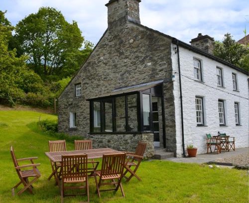 Cwrt Casa | Cae Mawr Borth and Ynyslas