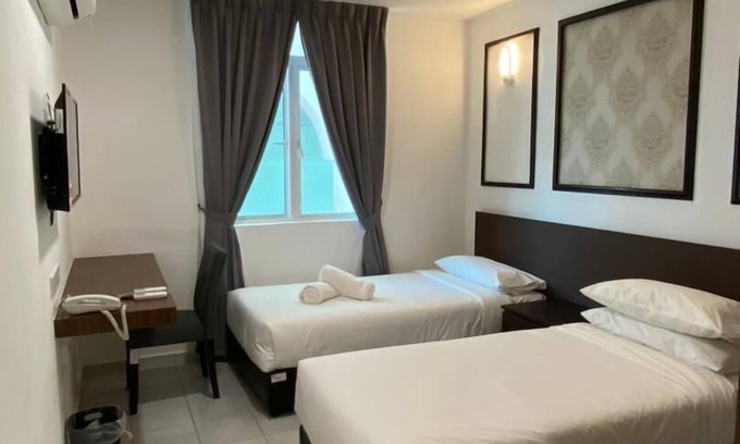 Dua Hotel | Cafe & Capital O 90756 Cara Hulu Hotel
