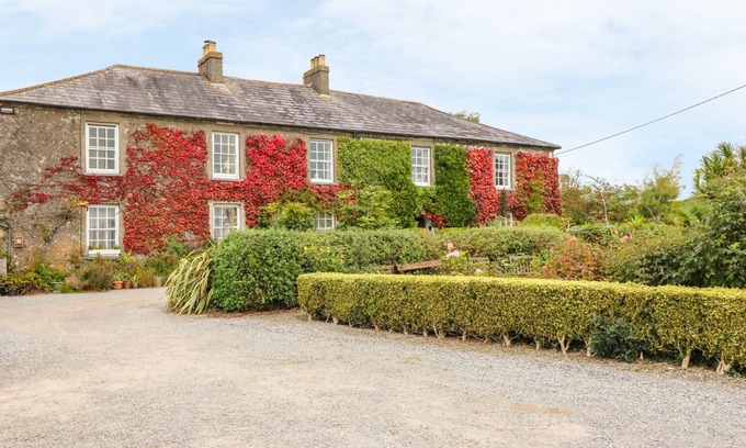 Dungarvan Cabaña | CAIRBRE HOUSE, family friendly in Dungarvan, County Waterford