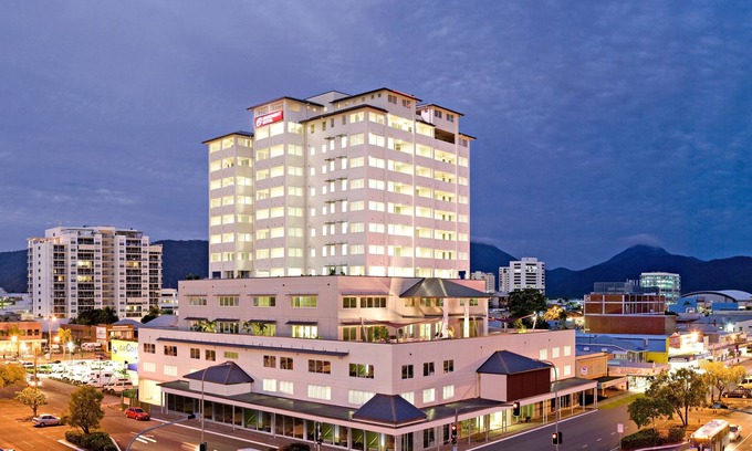 Cairns Central Business District Hotel | Cairns Central Plaza Apartment Hotel