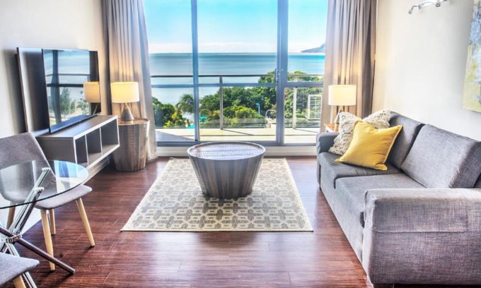 Cairns Hotel | Cairns Plaza Hotel