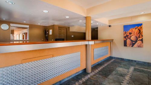 Cajon Junction Hotel | Cajon Pass Inn