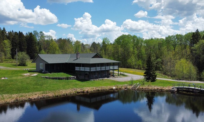 Minden Hills Cabaña | Cajun Cabin - A private Nature Retreat