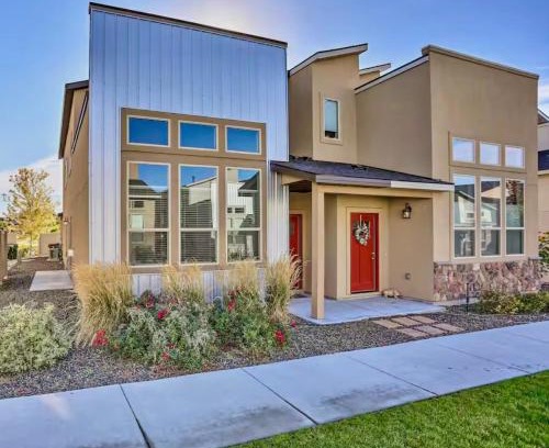 Meridian Casa | Cajun King Townhome, Village - 3 En-suite Bedrooms