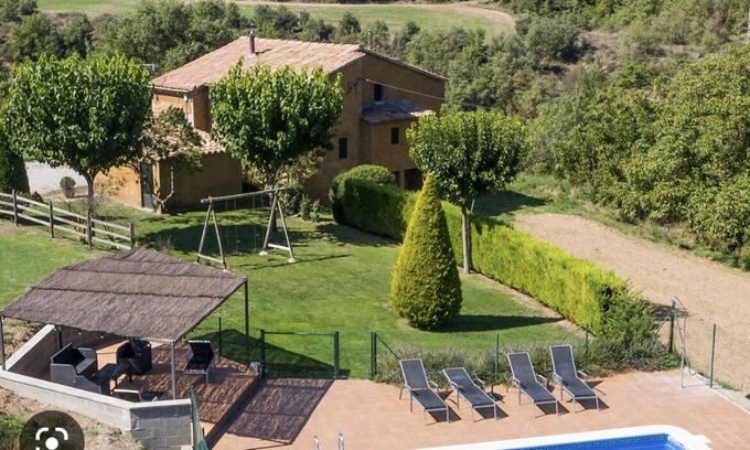 Sagas Cabaña | Cal Colom, casa rural con una capacidad de 8 personas y a una hora de Barcelona