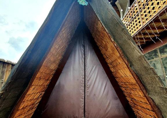 Calatagan Cabina | Calatagan's Bahay Kubo - with Beach Access