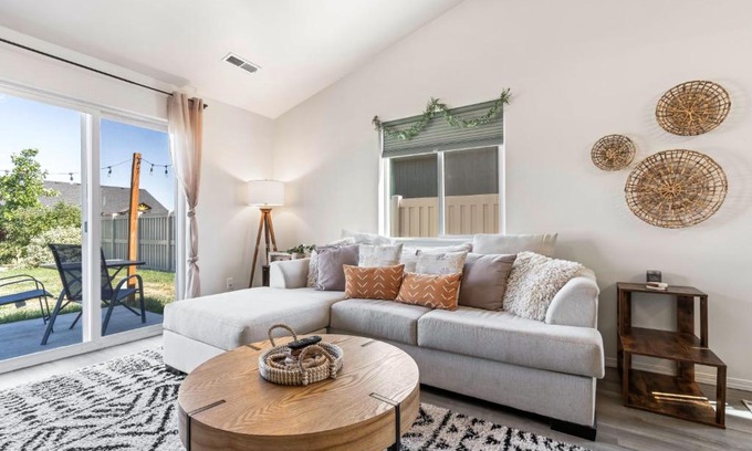 Caldwell Casa | Caldwell Boho Farmhouse 3 Bedroom Private Home