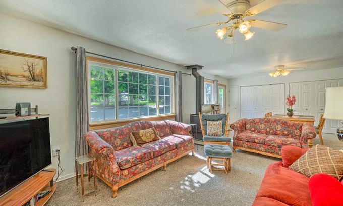 Caldwell Casa | Caldwell Country Home on Quiet Acreage