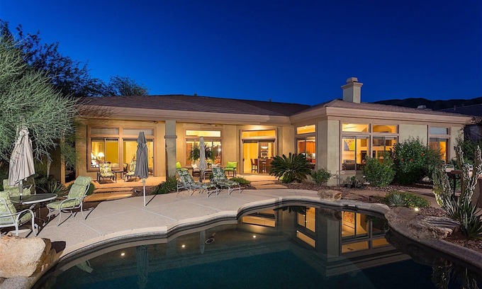 Anthem Country Club Casa | ESPECIAL DE INVIERNO Caledonia Dream Luxurious Golf Home / 4 BR / PVT Pool / Anthem