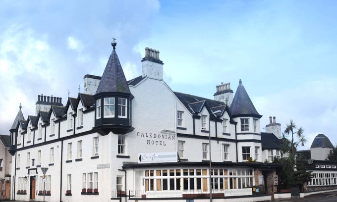 Ullapool Hotel | Caledonian Hotel