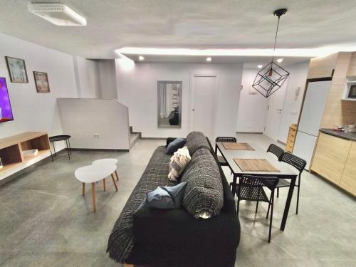 Candelaria Apartamento | Caletillas Black sand 1º linea playa & piscina & wifi