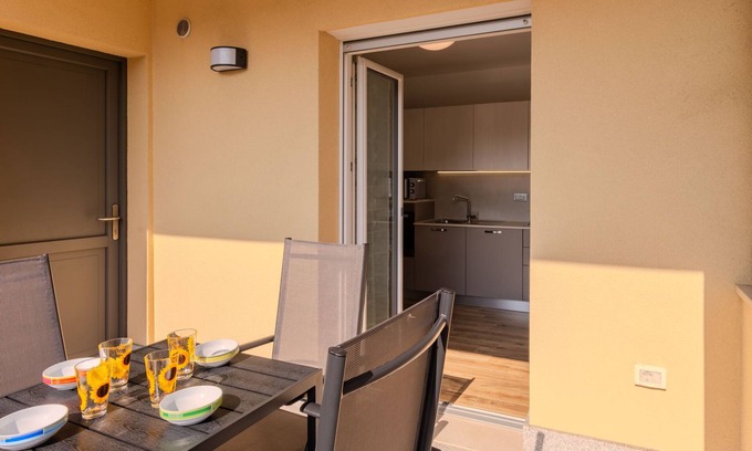 Dro Apartamento | Calicantus by Interhome