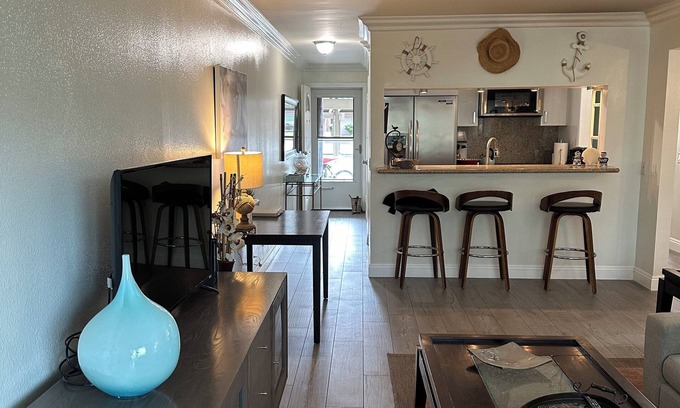 Port Hueneme Condominio | California Beach Bungalow