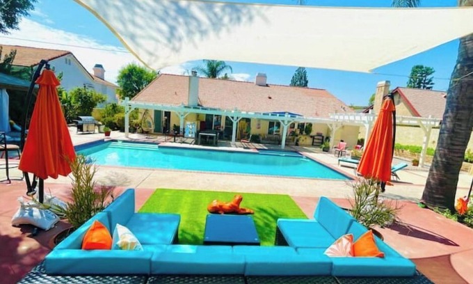 Chatsworth Casa | California Dream House w/pool & tennis court