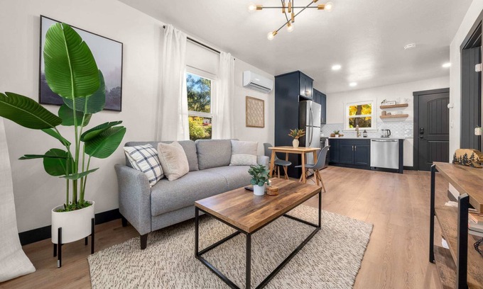 Placerville Casa | California Dreamin' Tiny Home