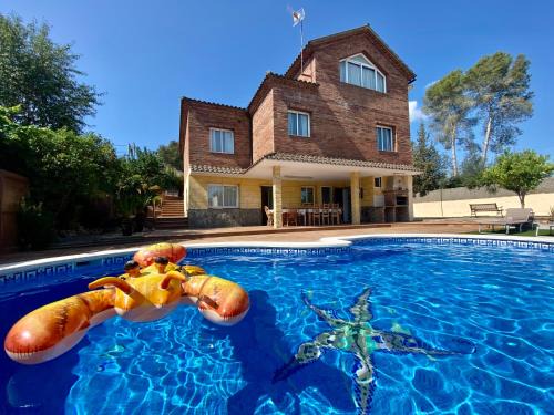 Canyelles Casa | California House in Canyelles by HLCLUB Agency